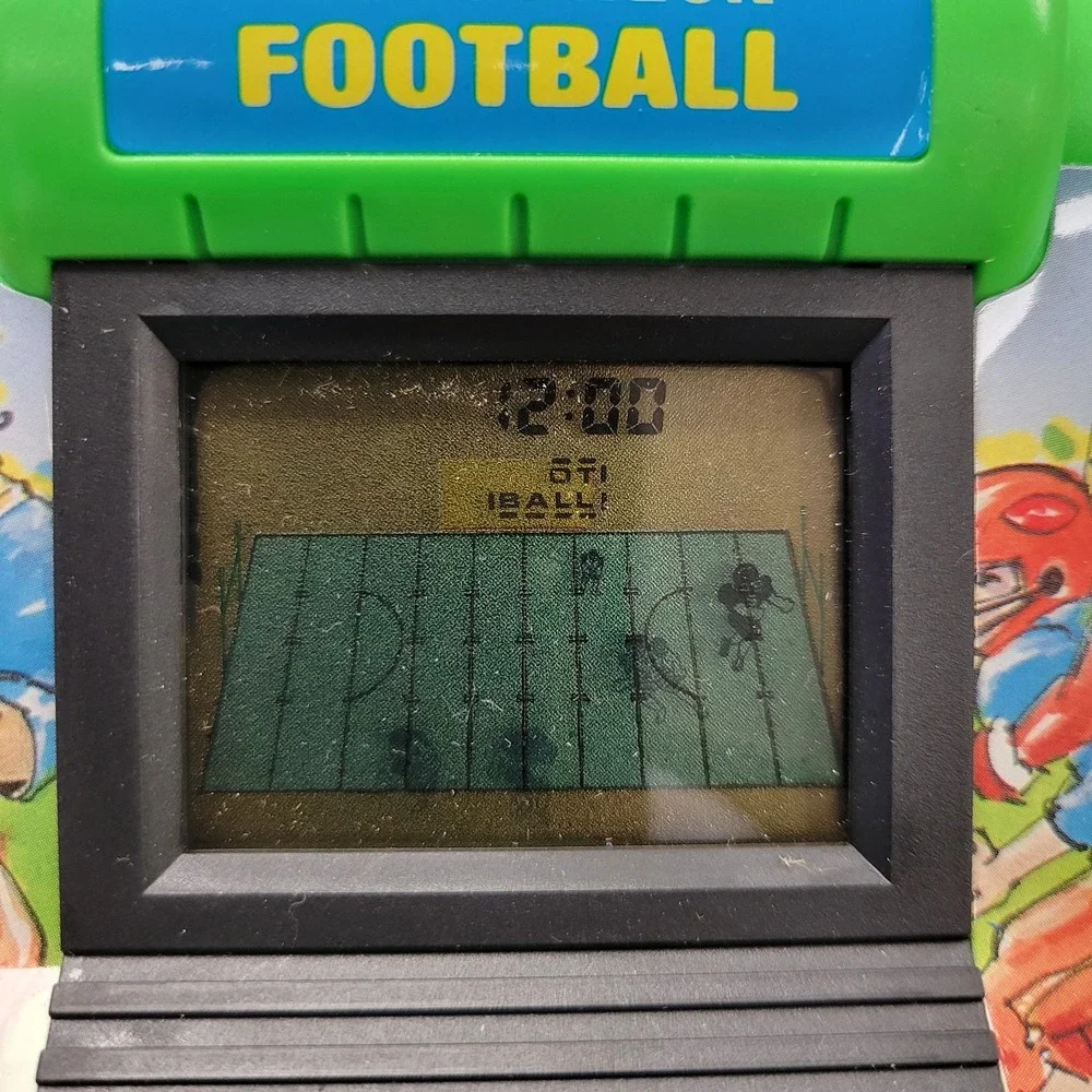 Raido Shack‎ LCD football vintage hand held video game